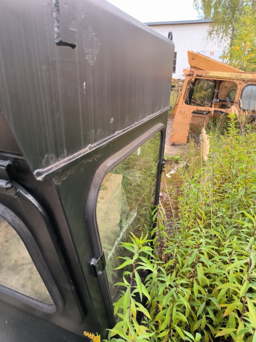 Кабина D355C Komatsu — фото 8